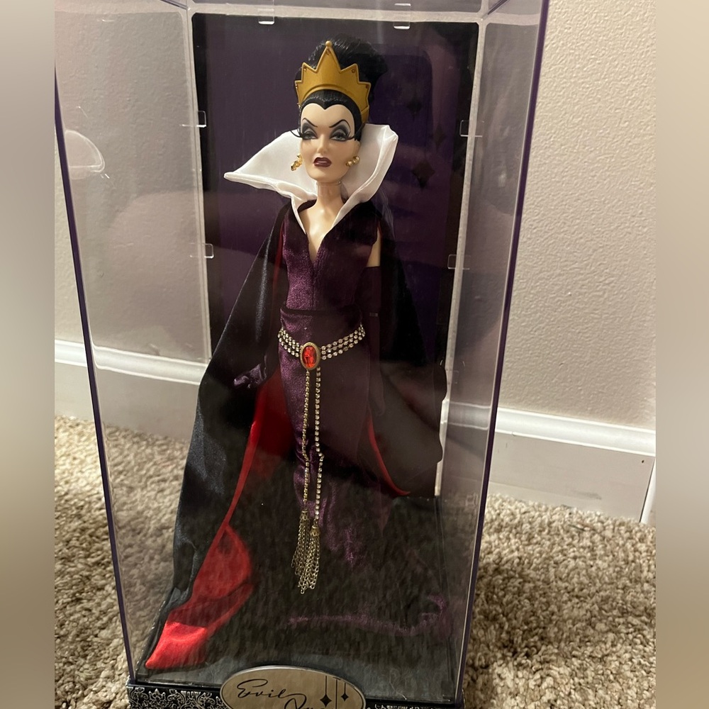 Disney Designer Villains Collection Evil Queen Doll (Limited Edition)